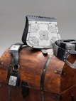 L'ensemble : sac de guerre, ceinture et porte-épée d'ArmStreet