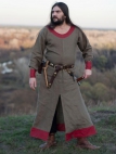 Tunique de lin naturel avec le surcot (pardessus) et le capuchon « De retour du paladin » Armstreet