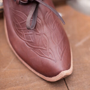 Chaussures de Moyen Âge en cuir avec laçage