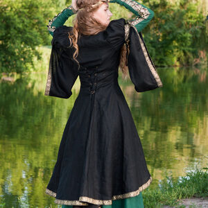 Costume fantastique de robe et caftan médiévaux « Princesse de la forêt »-02