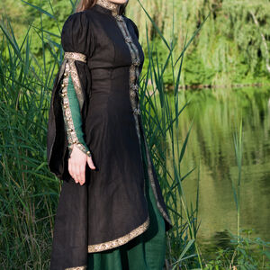 Costume fantastique de robe et caftan médiévaux « Princesse de la forêt »-01