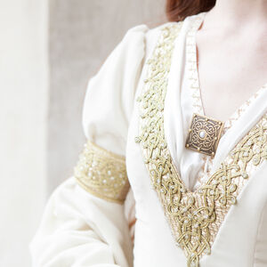 Robe de mariage en velours blanc « L’Adoubement »
