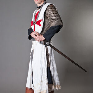 Tabard Médiéval avec Croix de Chevalier Croisé Templier-02