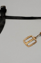 Le porte-épée médiéval en cuir avec coulée pour épées lourdes ou longues