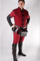 L'ensemble décapé : sac de guerre, ceinture, pochette et porte-épée 
