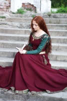 « Manches vertes »  robe de laine avec cape,chemise et accessoires assortis