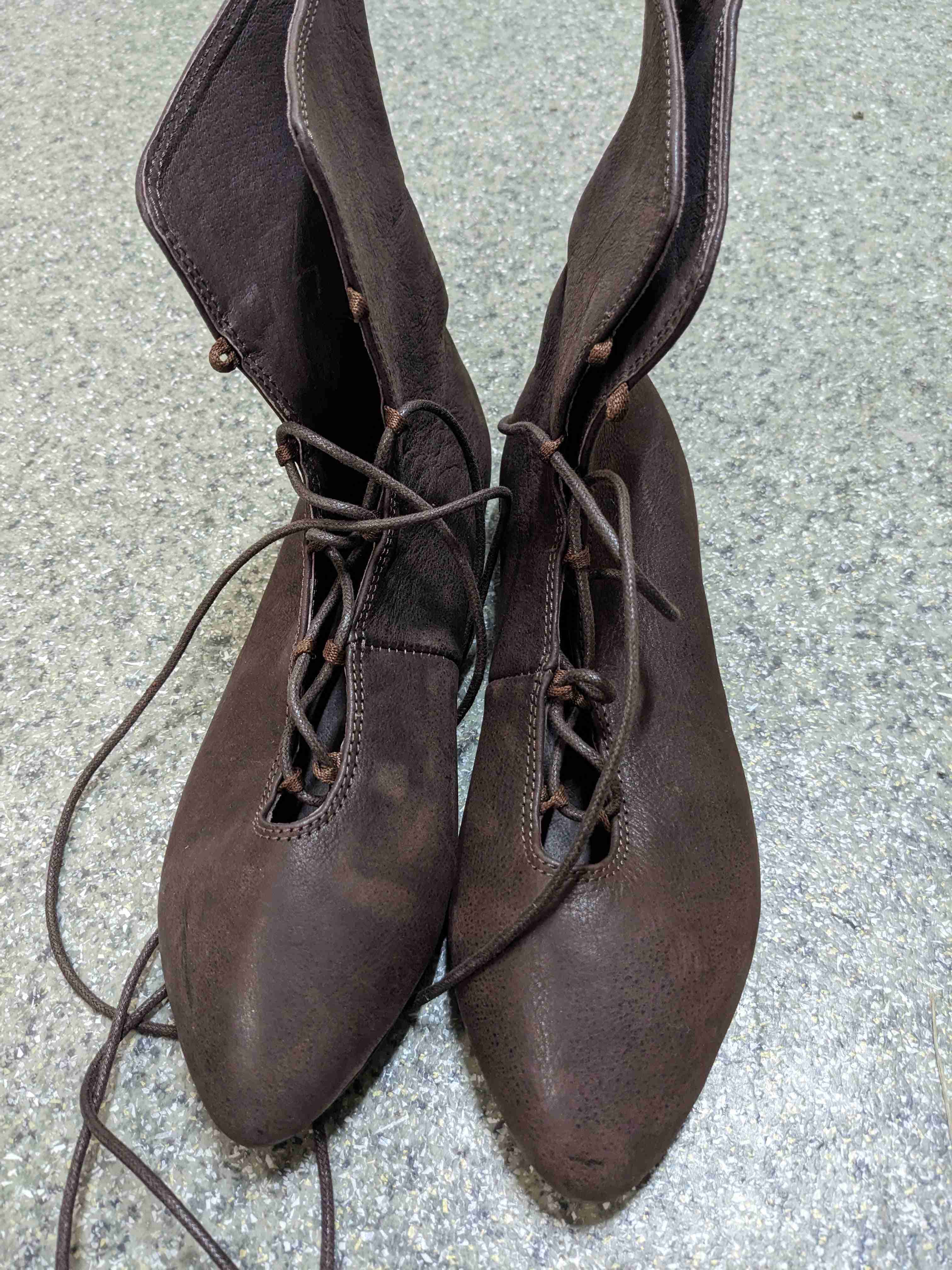 Common - sale-leather-shoes-with-lacing-renaissance-memories-matte-brown-leather-size-eu-38.jpg