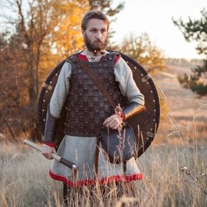 Armure de corps en cuir de Viking