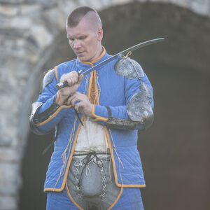 Armure des bras du chevalier médiévale historique