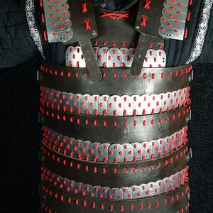 Armure lamellaire médiévale en cuir et en acier ArmStreet