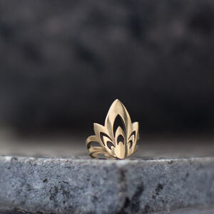 Bague de fantaisie en laiton « Chasseresse »