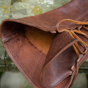 Bottes médiévales pour femme en cuir brun