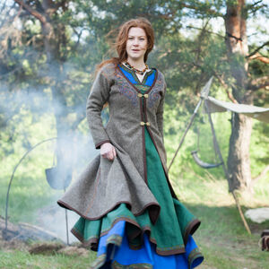 Caftan viking manteau femme « Ingrid » avec la broderie