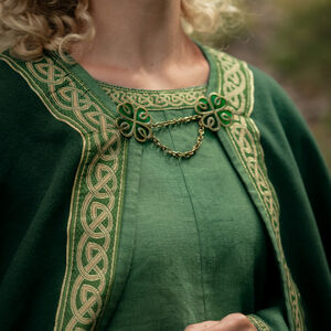 Cape en laine de style celtique avec bordure et broderie « Les Collines Creuses »