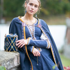Longue cape medievale fantasy en promotion