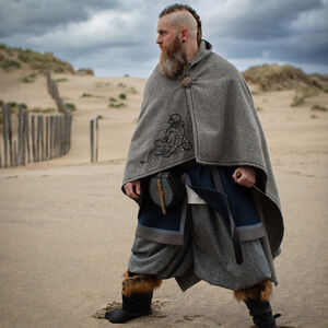 Cape Viking en Laine avec Broderie «Hilda la Hautaine»