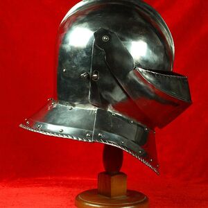 Casque armet exclusif fonctionnel ArmStreet