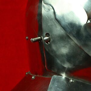 Casque armet exclusif fonctionnel ArmStreet