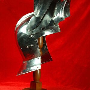 Casque armet exclusif fonctionnel ArmStreet