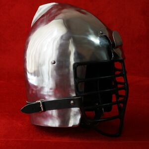 Casque médiéval bascinet « grillagée » ArmStreet