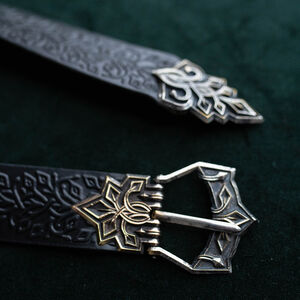 Ceinture médiévale en cuir gaufré « Loup Noir »