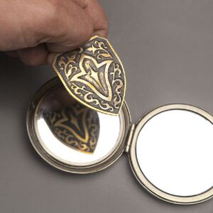 Ceinture gravée exclusive de laiton pour femmes d'ArmStreet
