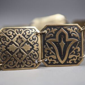 Ceinture gravée exclusive de laiton pour femmes d'ArmStreet
