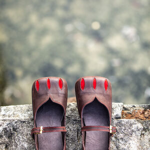 Chaussures Carrées de Femme avec Découpes à Pattes D’ours «Rose Allemande»