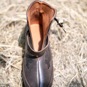 Chaussures style Vikings pour femme «Gudrun la Guerrière» en vente