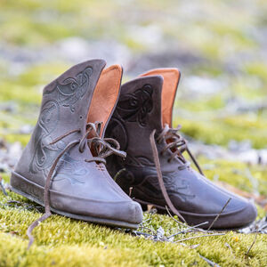 Chaussures Vikings Lacées «Gudrun la Guerrière»-01
