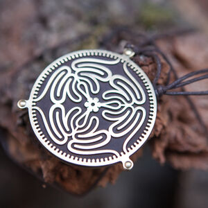 Collier amulette « Labyrinthe »