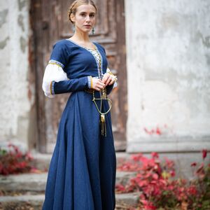 Robe, manchettes et chemise en lin «Gardienne des Clés»