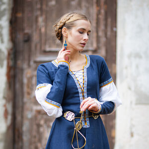 Costume mpyen age «Gardienne des Clés» par ArmStreet
