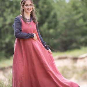 Costume médiéval traditionnel pour femme en promotion