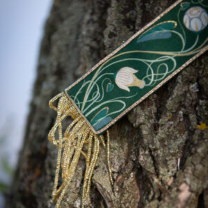 Costume médiéval de mariage "Fleurs d'Eau" robe avec ceinture en tissu et voile de soie