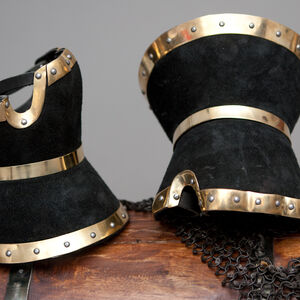Demi gants médiévaux de combat décorés d'ArmStreet