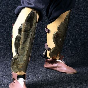 EXCLUSIVE FANTASY LEATHER GREAVES