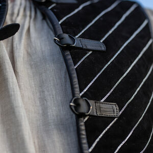 Gambison Sous-Armure Rembourré en Suède Noir « Le Loup Noir »-10