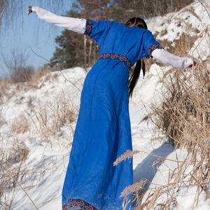 Vue d'arrière « Knyazhna Helga » robe médiévale en lin avec tunique d'ArmStreet