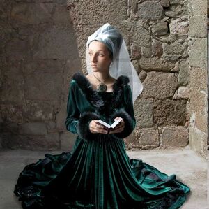 La robe gothique médiévale de la renaissance ArmStreet