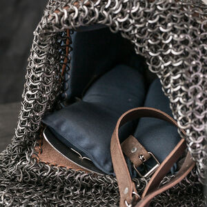 Le casque médiéval bassinet klappvisor