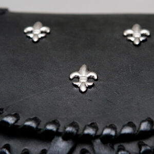 Sac médiévale en cuir avec les accents moulés d'ArmStreet