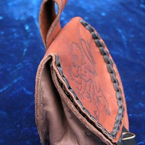 Le sac pochette médiévale en cuir « Lion » ArmStreet