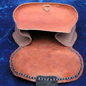 Le sac pochette médiévale en cuir « Lion » ArmStreet