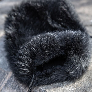 Réchauffe-main en fausse fourrure «Reine de Shamakhan»