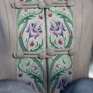 Manteau « Fleur-de-Lis » style belle époque