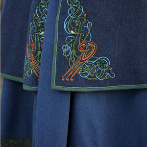 Manteau Viking en édition limitée avec broderie «Hilda la Hautaine» caftan en laine feutrée
