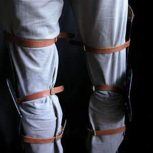 MEDIEVAL WESTERN ARMOR LEGS STAINLESS 