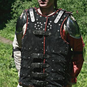 MULTILAYERED 15 CENTURY FRONT SLIT BRIG