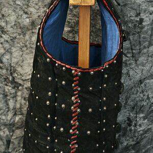 MULTILAYERED 15 CENTURY FRONT SLIT BRIG